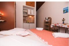 Apartments dominovic-Mladinov  Apartment 4 – studio foto 5