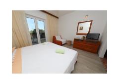 Apartments Ribičić Brela Room 5 – Soba 3 foto 4