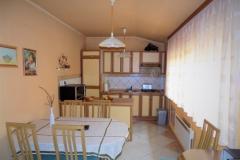 Dante Apartment 3 – Kata foto 2