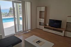 Beachfront House Robert with pool Apartment 1 – House foto 1