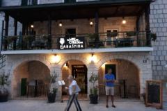 Holiday Home Sara- Kastel Stafilic Apartment 1 – SARA foto 4