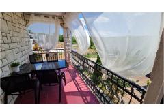 Apartments Blazevic, Njivice Apartment 4 – PINK YH foto 2