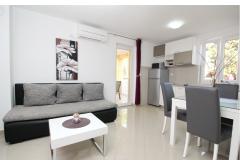 Apartments Gorica 1- with Pool, 200 Apartment 2 – Gorica 1/4 foto 2