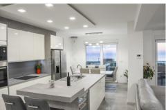 Hot Tub Luxury Apartments + beach p Apartment 1 – Penthouse foto 4