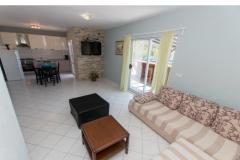 Apartments with pool Apartment 3 – MAIDARI foto 5