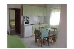 Apartments Dinko s grijanim bazenom Apartment 2 – A4 foto 1