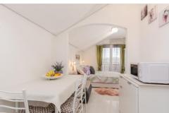 Family friendly Apt with a pool  Apartment 2 – Lavander foto 4