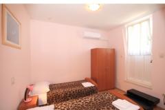 Rooms &amp; apartment Kraljevic Apartment 3 – studio foto 2