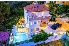 Bruno's Poolside Retreat Apartment 3 – A3 foto 1
