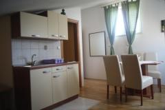 Apartments Emi Apartment 1 – zeleni foto 1