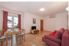 Apartments Svjetlana i Ivo Mravičić Apartment 4 – 4: A2+2 foto 3