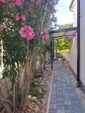 Apartments Taramis Apartment 3 – pink foto 5
