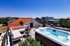 Vacation house  Diana +pool+jacuzzi Apartment 1 – HouseDiana foto 3