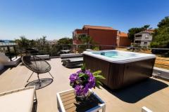 Vacation house  Diana +pool+jacuzzi Apartment 1 – HouseDiana foto 4