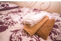 Hostel Kings and Queens Room 2 – Double bed foto 2