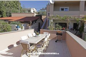 Apartments Beba – Novivinodolski