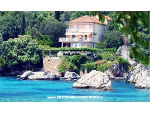 Villa Ana Apartments