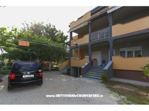 Apartment Kasteleti