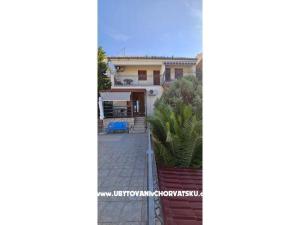 Apartments Varga