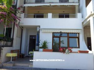 Apartments Goran