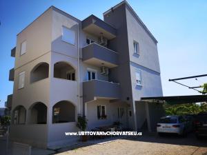 Apartments Grgić Rogoznica 