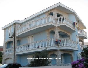 Apartments Golubić