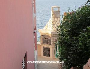Apartments Andrijic