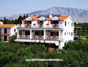 Apartments  IDA