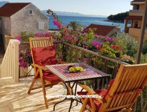 Apartments Mladen