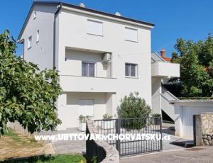 Apartment Karmen 