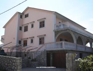 Apartments Petrović