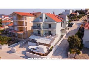 Apartments Petra 