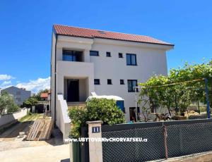 Apartments Pekić
