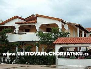 Apartments Kerovec