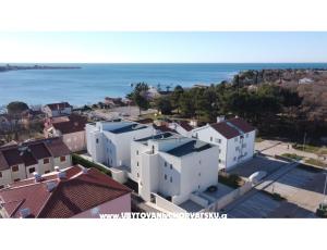 A&amp;V Residence