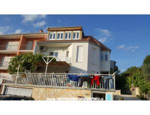 House Nada