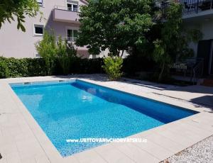 Apartments Zlatko