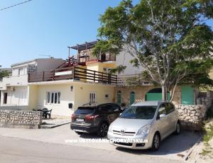 Apartments Cajner Pag