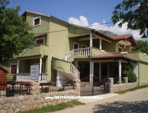 Apartments Lucija