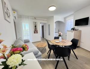 Flowers Apartments Pula
