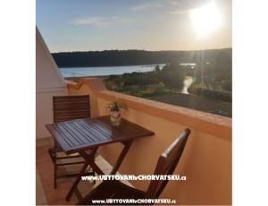 Apartments Palit Rab