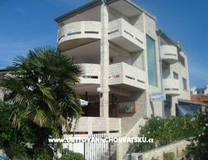 Apartment by the sea with a seaview