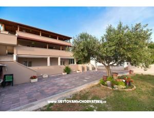 Apartments Kristijan