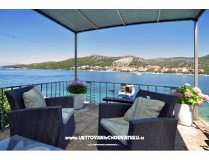 Apartment Zoranka on the beach