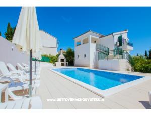 Apartments Milović 30 m od more