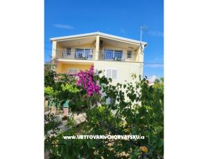 Apartments Angela Tribunj