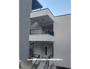 Apartments Bevanda Zaostrog