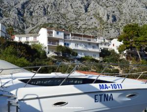 Apartments Majstrović Živogošće