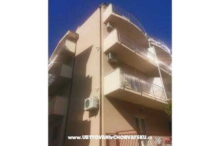 Apartments Divić - Villa Mateo  Baška Voda Croatia