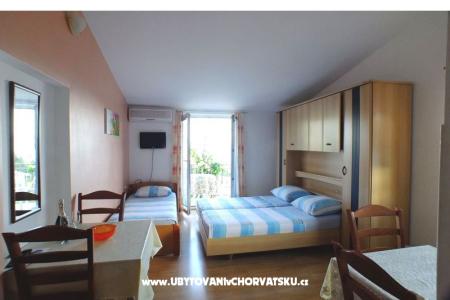 Apartments Ivan Krvavica photo 4